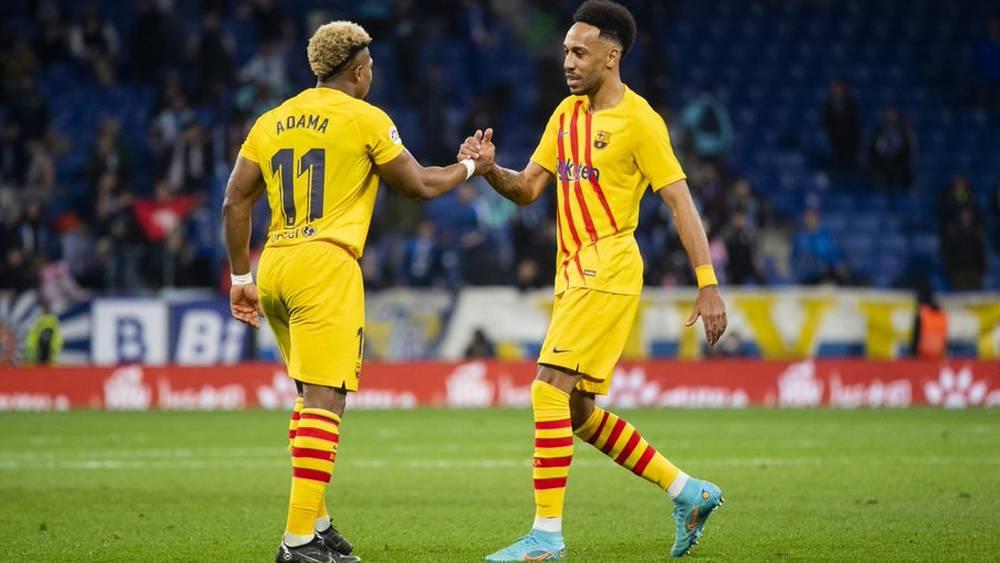 تشكيلة برشلونة أمام نابولي.. تشافي يعتمد على الثنائي تراوري وأوباميونغ منذ البداية وديمبيلي يبدأ المباراة كـ"احتياطي"