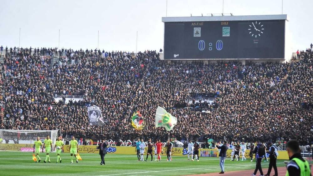 غضب الجماهير العسكرية من إدارة الفتح بعد حصر عدد التذاكر في 3000 تذكرة وطرحها للبيع لمدة لا تتجاوز سبع ساعات!