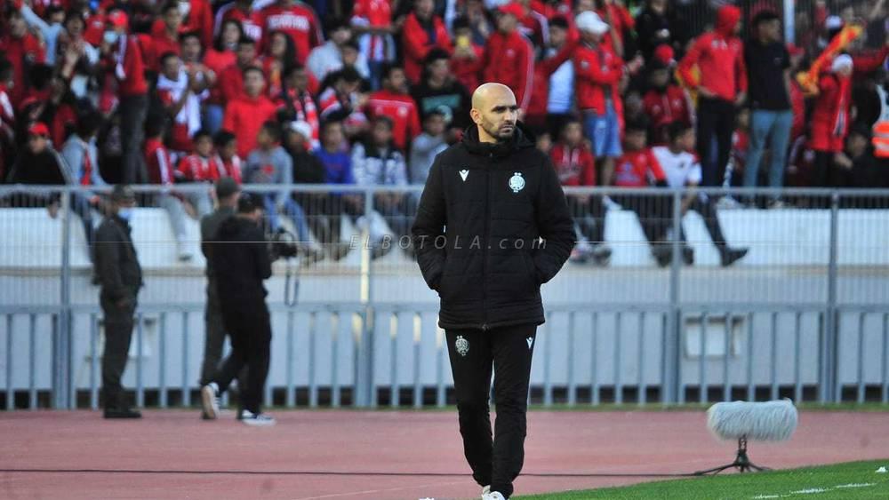 الركراكي: "الجمهور الودادي عاوننا فـ3 د الماتشات وباقي مْعْوّلينْ عليه هاد الموسم"