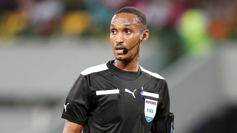 لجنة الحكام بـ"الكاف" تعين البوروندي "باسيفيك وينيمانا" لقيادة مباراة الوداد والزمالك