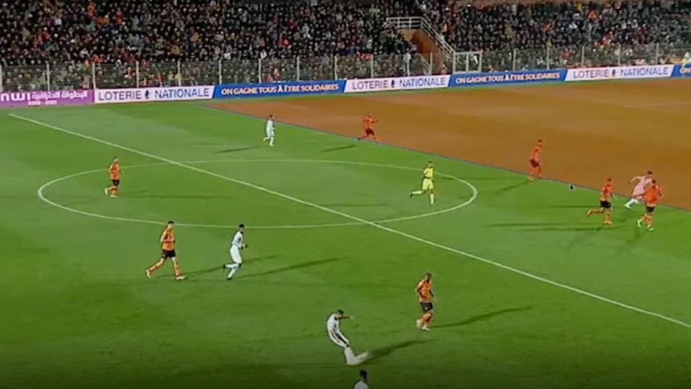 بوشعيب لحرش: "لقطة الهدف الثاني للرجاء أمام ن. بركان كان يجب رصدها بكاميرا التسلل"