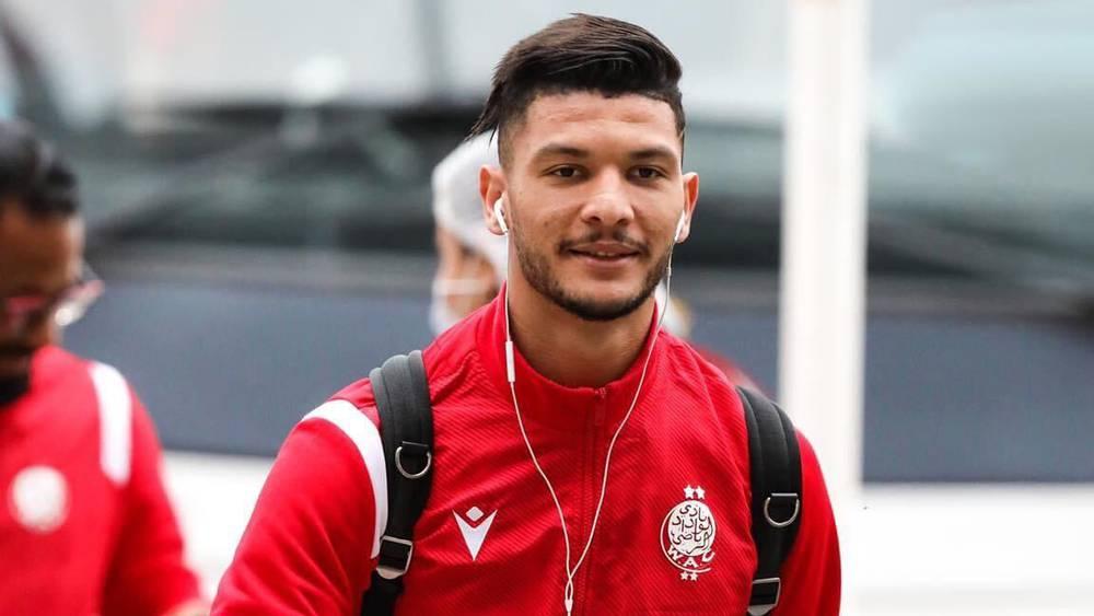 بعثة الوداد تحط الرحال في القاهرة استعدادا لملاقاة الزمالك