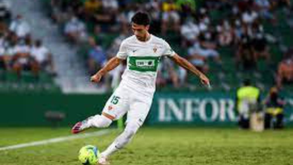 La Liga : Pastore (Elche) s'excuse après son carton rouge reçu