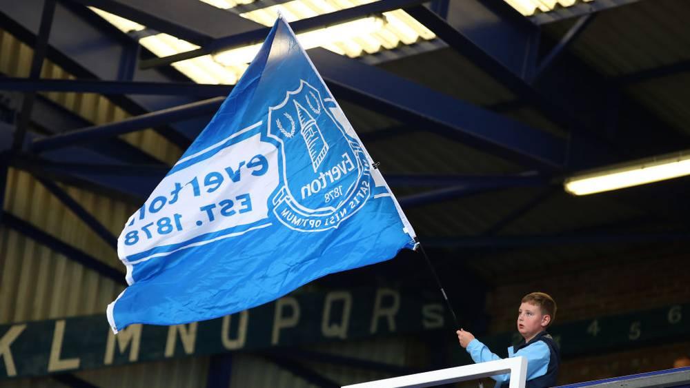 إيفرتون مُهدد بخصم نقاط من رصيده في البريميرليج