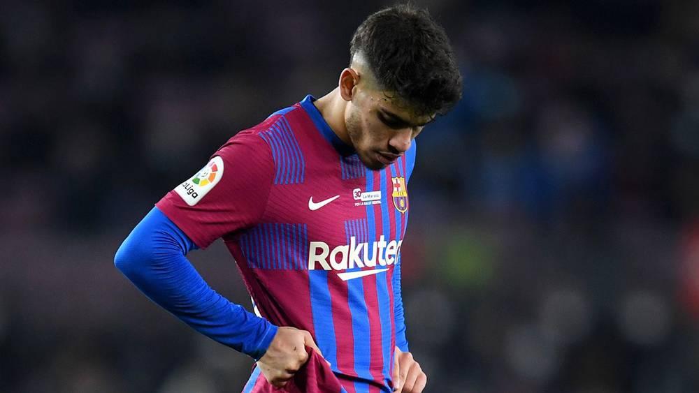 الزلزولي يُستبعد من الفريقيْن الأول والرديف لبرشلونة هذا الأسبوع لأسباب غير مُعلنة