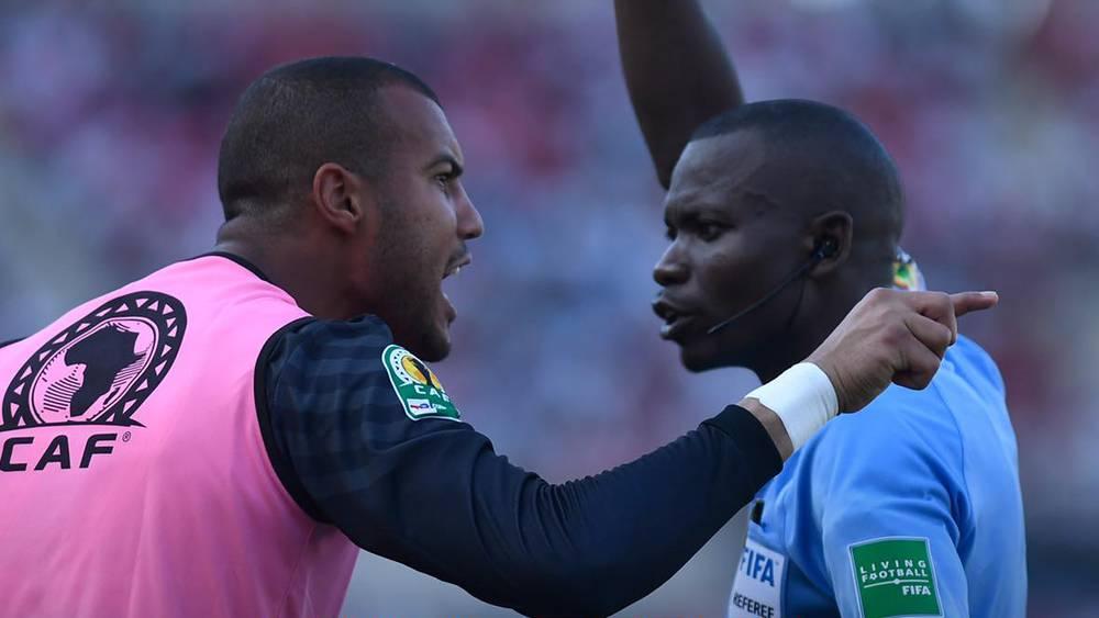 نهضة بركان يراسل "الكاف" بسبب الظلم التحكيمي ويؤكد: "تدخل رئيس الاتحاد الأفريقي أمر محتوم وأي تساهل سيدفعنا لاتخاذ قرارات حاسمة"