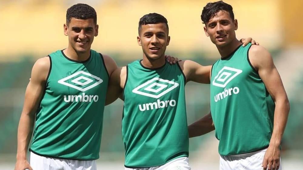 بحضور 20 لاعبا وغياب 10 عناصر.. الرجاء الرياضي يكشف عن قائمته الخاصة بمواجهة أمازولو في دوري أبطال أفريقيا