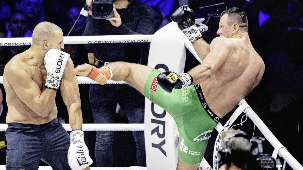 أركاديوس: "أشعر أنني فزت بالنزال.. لا أعلم لماذا أوقفوا القتال لكن ربما هاري لم يرغب في الاستمرار"