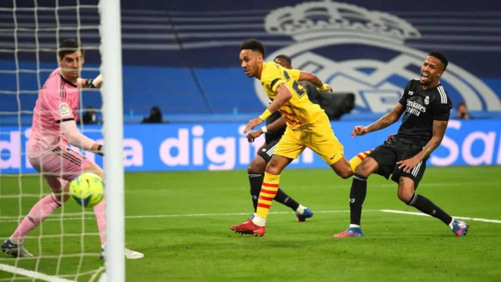 طارق ذياب: "برشلونة تفوق على ريال مدريد في كل شيء وتشافي أضاف السرعة لـ'التيكي تاكا'"