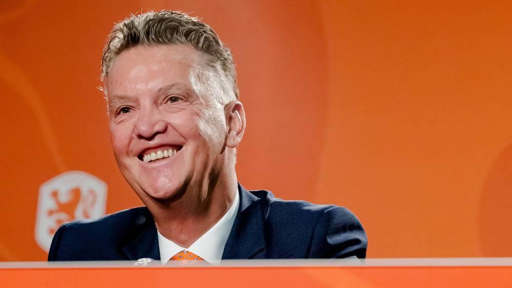 Le sélectionneur des Pays-Bas, Louis van Gaal, positif au Covid