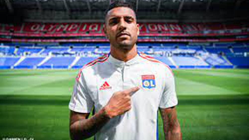 Emerson pas conservé à l'OL