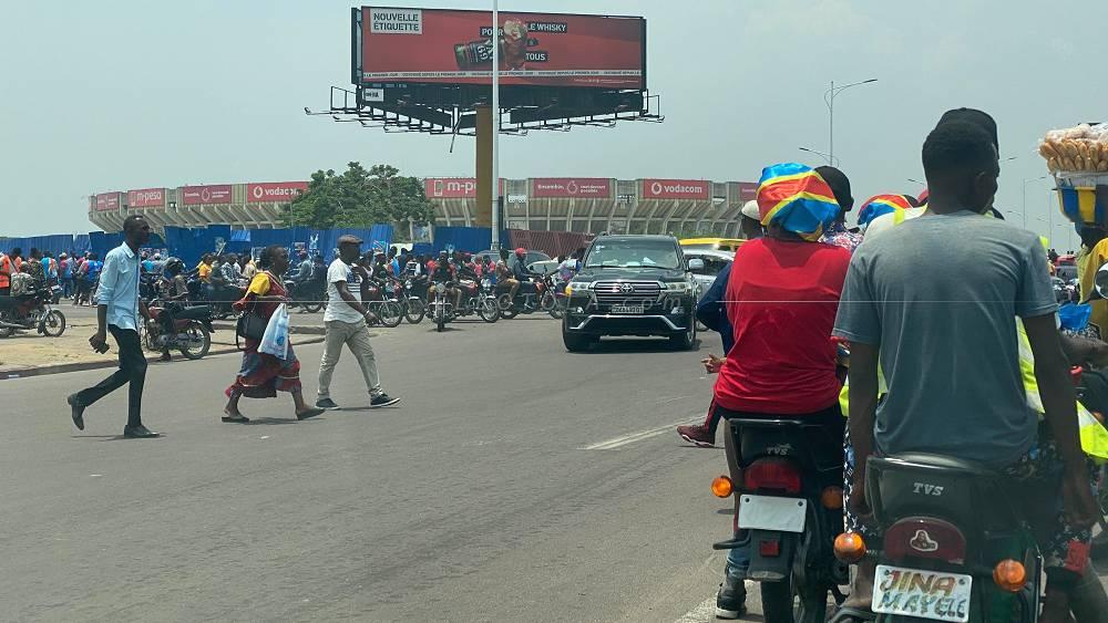 ازدحام كبير في محيط ملعب "الشهداء" قبل 4 ساعات من انطلاق مباراة المغرب والكونغو الديمقراطية