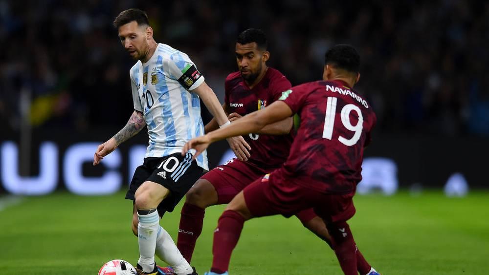 ميسي يضع تاريخًا للاعتزال الدولي مع منتخب الأرجنتين