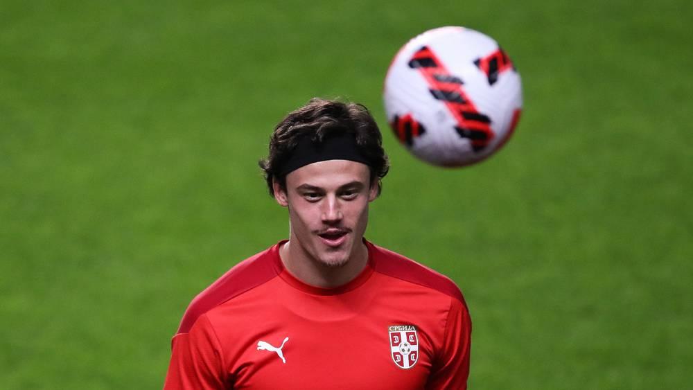 مورينيو يضم حارس مرمى جديد لروما من أحد أنديته السابقة