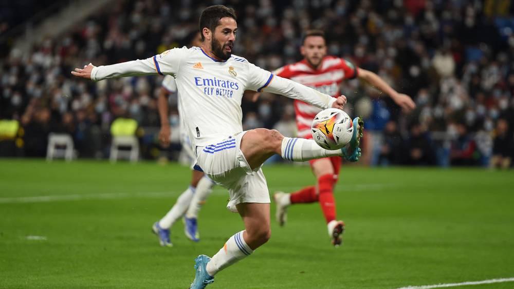 عطلة إيسكو تلقي تلميحًا على هوية ناديه الجديد