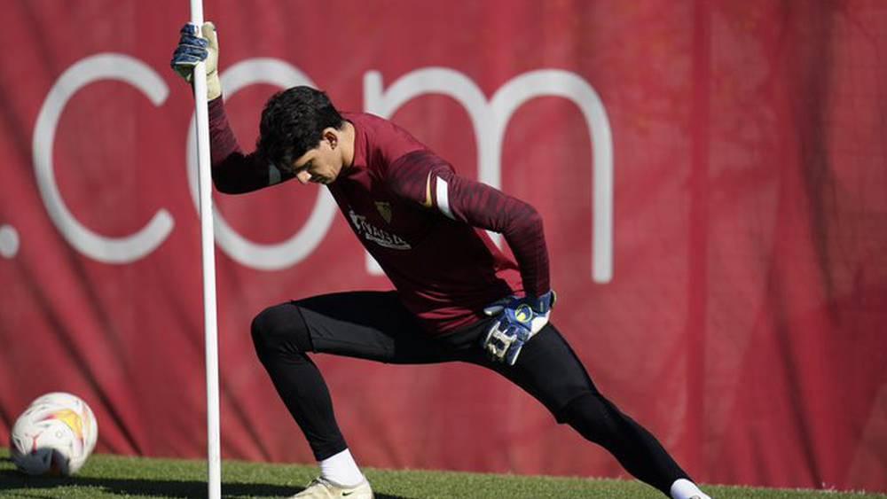 Yassine Bounou présent face au FC Barcelone