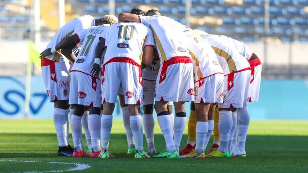 تشكيلة الوداد في مواجهة بيترو أتلتيكو.. الركراكي يعتمد على ثنائية رحيم وداري في الدفاع وتسومو يقود الخط الأمامي رفقة المترجي واللافي