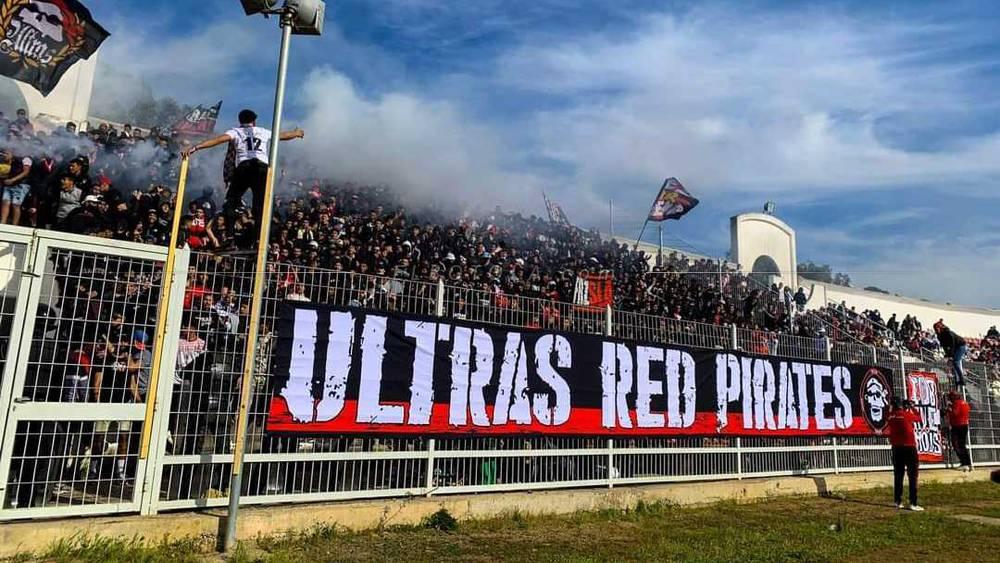 "ريد بيرات" يعود لمدرجات ملعب "أبو بكر عمار" بعد غياب 7 سنوات ويكتب: "صرختنا ضد من يود الاسترزاق من الجمعية السلاوية وبناء مسيرته على أنقاضها"