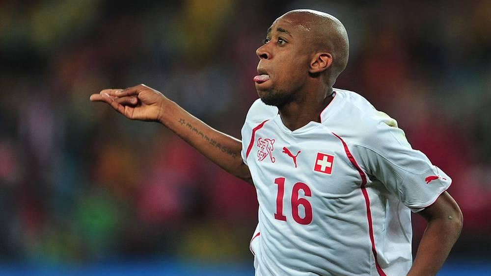 الفيفا يُعين نجم سويسري سابق لإدارة قسم الاتحادات الأفريقية