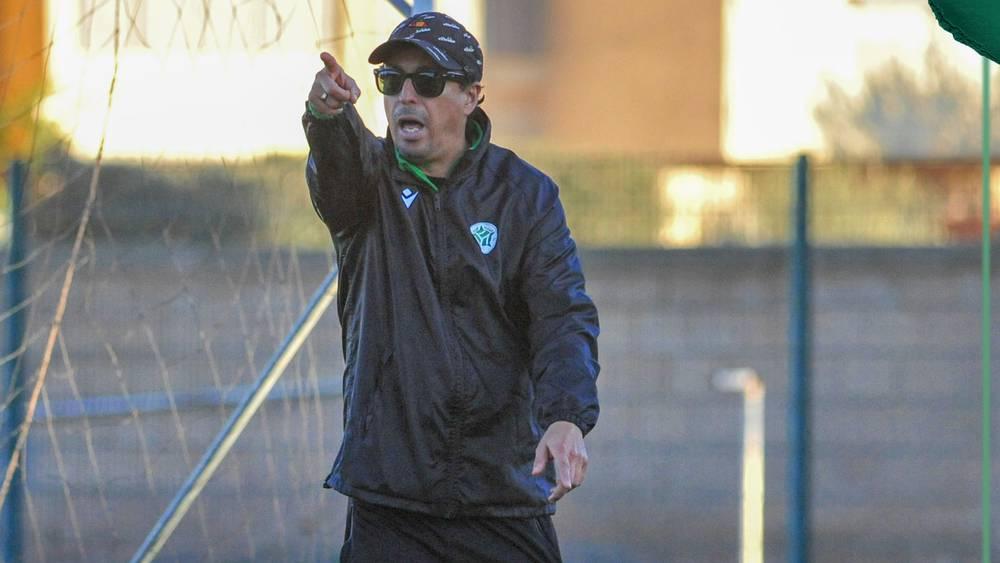 هلال الطير: "هناك فوضى في الجانب التحكيمي والكرات الثابتة سلاح فتاك لنهضة بركان"