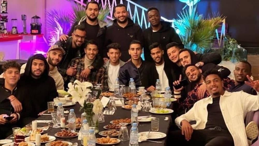 وجبة إفطار جماعي لمكونات الوداد قبل مواجهة شباب المحمدية في ثمن نهائي كأس العرش