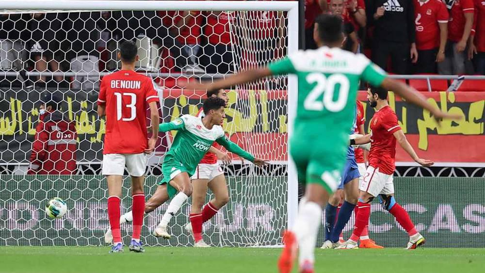 "الكاف" يعدل موعد مباراة الذهاب بين الرجاء والأهلي ويقرر برمجتها في الثامنة مساء بتوقيت غرينيتش بدل السابعة