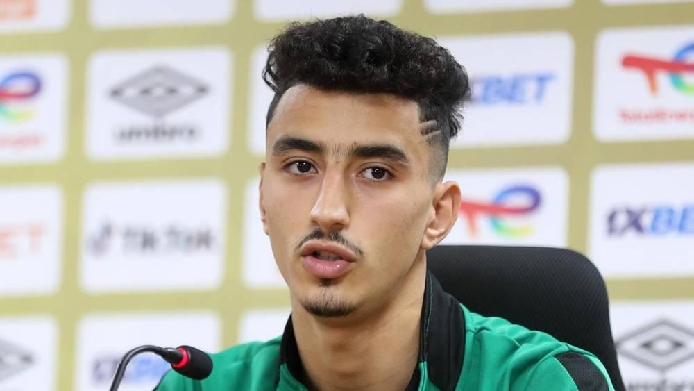 أيوب شبود: "جِينا للقاهرة باشْ نعطيو كَاع الِّلي فجهدنا ضد الأهلي ونفرحُو الجماهير الرجاوية"