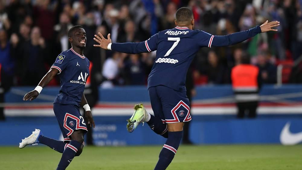 سان جيرمان يحسم "الكلاسيكو" أمام مارسيليا ويقترب من لقب الدوري الفرنسي
