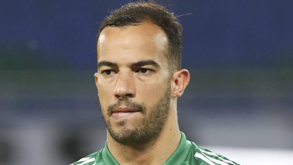 L'ancien joueur de l'OL, Benlamri, résilie au Qatar