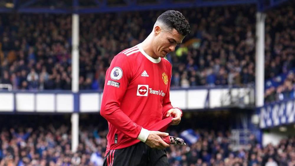 Cristiano Ronaldo pleure la perte de son fils nouveau-né