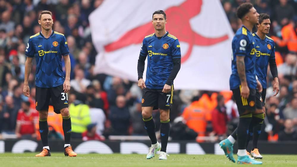 آرسنال يهزم مانشستر يونايتد ويجهض آماله في التأهل لدوري الأبطال