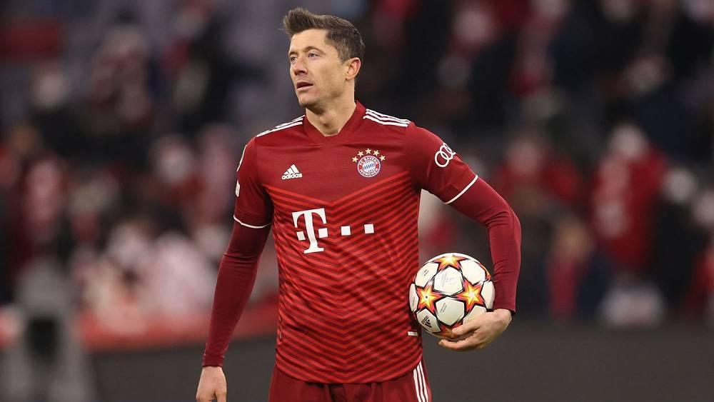 ليفاندوفسكي عن مستقبله: "شيء ما سيحدث قريبا"