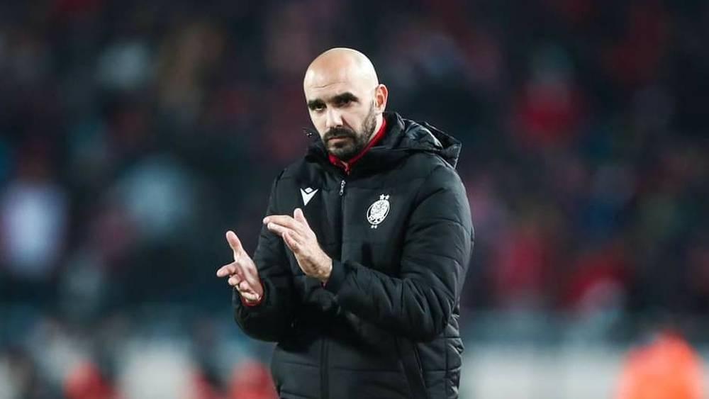 الركراكي بعد الفوز على أ.آسفي: "عْندِي كْروبْ غْزالْ وفِيهْ وْلادْ النّاس اللِّي باغييْن يْتْقاتْلوا على وْدْ الوِداد"