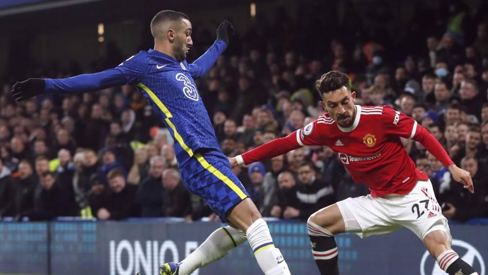 Hakim Ziyech débute sur le banc contre Manchester United