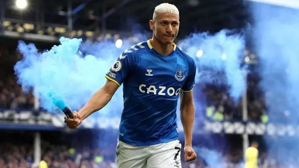 إيفرتون يحقق فوزا "ثمينا" على تشيلسي في الدوري الإنجليزي الممتاز