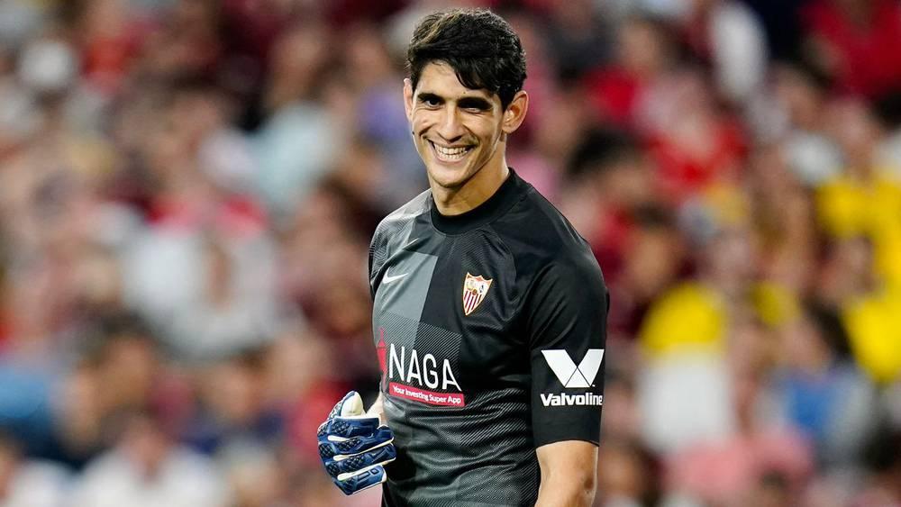 اختيار تصدي بونو ضد قادش الأفضل في الجولة الـ34 لـ"الليغا الإسبانية"