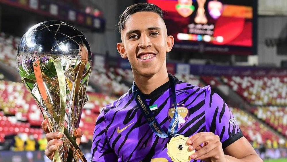 سفيان رحيمي: "أهدي اللقب للجماهير"