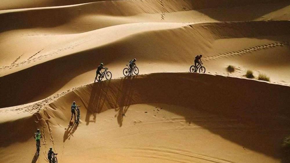 بمشاركة المنتخب المغربي.. سباق الدراجات الهوائية "تيتان الصحراء" ينطلق بعد غد الأحد