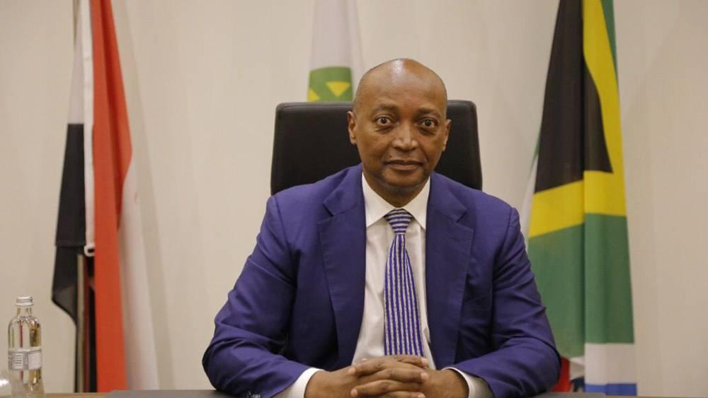 "الكاف" يوحي بتلقيه طلبا لتغيير نظام نهائي عصبة الأبطال 2022: "نظل ملزمين بقواعدنا وقواعد الفيفا التي تمنع تغيير قواعد المسابقة بمجرد بدء المنافسة"