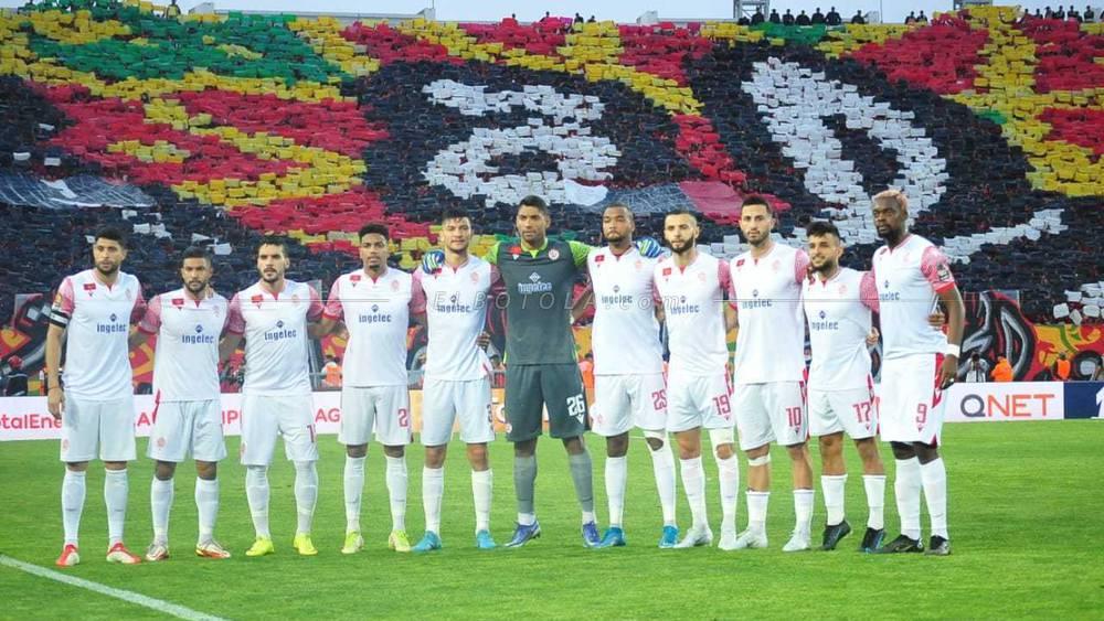 صحيفة نيجيرية: "الوداد على بعد خطوة واحدة لتحقيق اللقب القاري الذي ضاع منه سنة 2019 بطريقة مثيرة للجدل أمام الترجي"