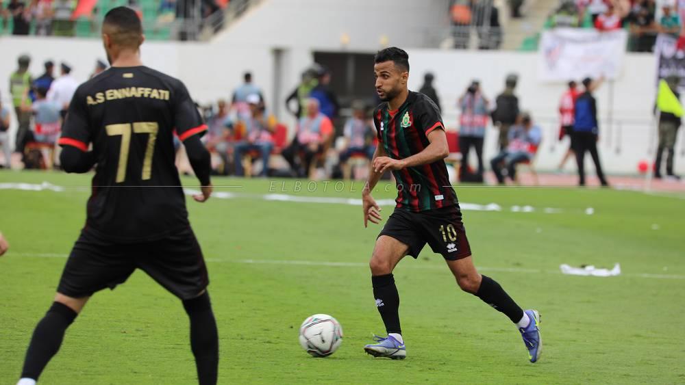 زكرياء فاتي: "الجيش الملكي مرْبحات حْتى لقَب من 13 سَنة وْجاو هاد الوْليداتْ 'المرضيِّين' وتْوجُو بكأس العَرش"