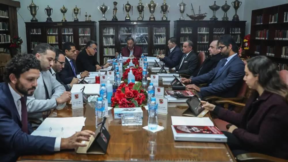 الأهلي المصري يُعلن قبوله خوض نهائي العصبة في أي ملعب بأفريقيا ويكشف عن "اعتزازه بعلاقاته مع الأندية المغربية"