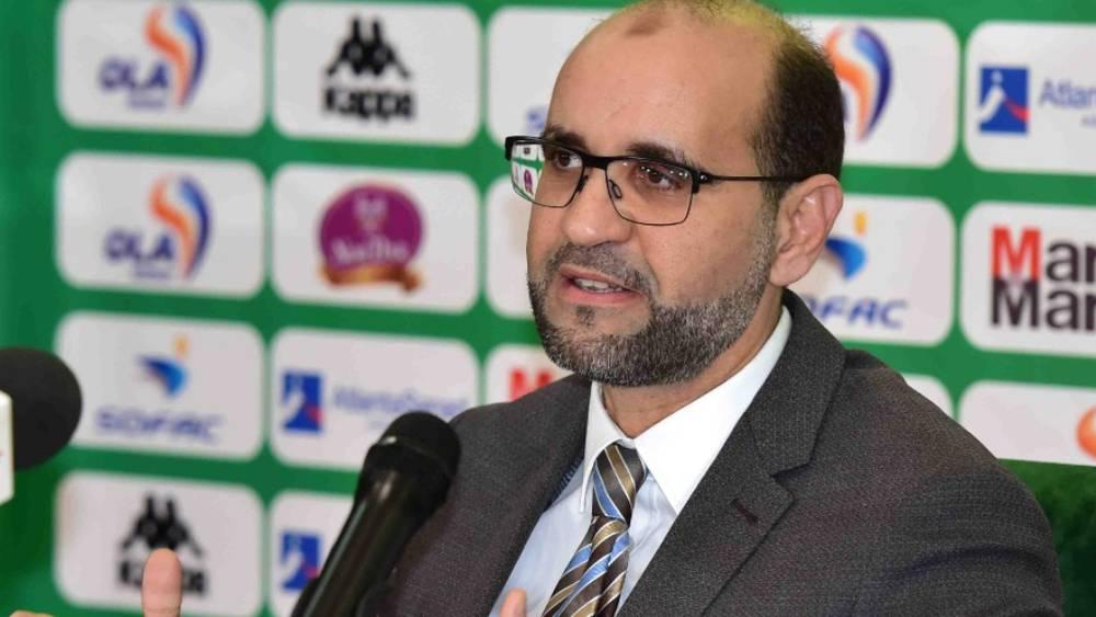 استقالة "موقوفة التنفيذ" لبعض أعضاء المكتب المديري لنادي الرجاء الرياضي بعد عدة اتصالات منذ مساء الأمس