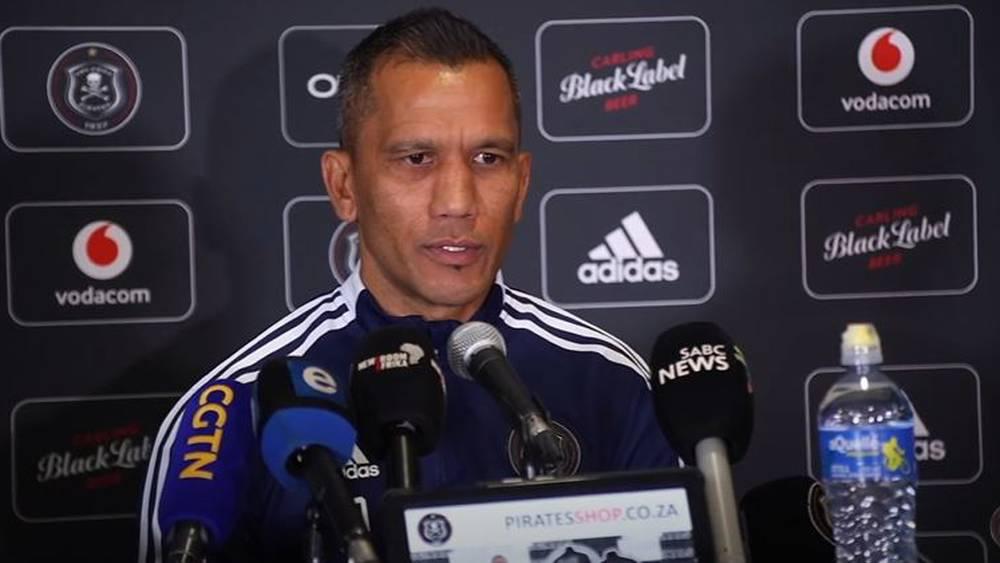 مدرب أورلاندو بيراتس عن مواجهة ن.بركان: "سيكون اختبارا صعبا ونسعى لكتابة التاريخ بنيل لقب الكونفدرالية"