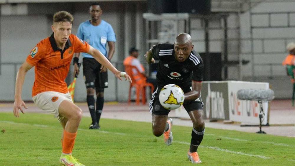 الصحافة الجنوب أفريقية: "بركان يهزم فريق بيراتس بركلات الترجيح ويفوز بكأس الكونفدرالية ويحافظ على الهيمنة المغربية"