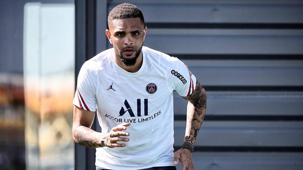 براتب 500 ألف يورو شهريا.. كورزاوا ينهي الموسم مع باريس سان جيرمان بـ"0 مباراة"!