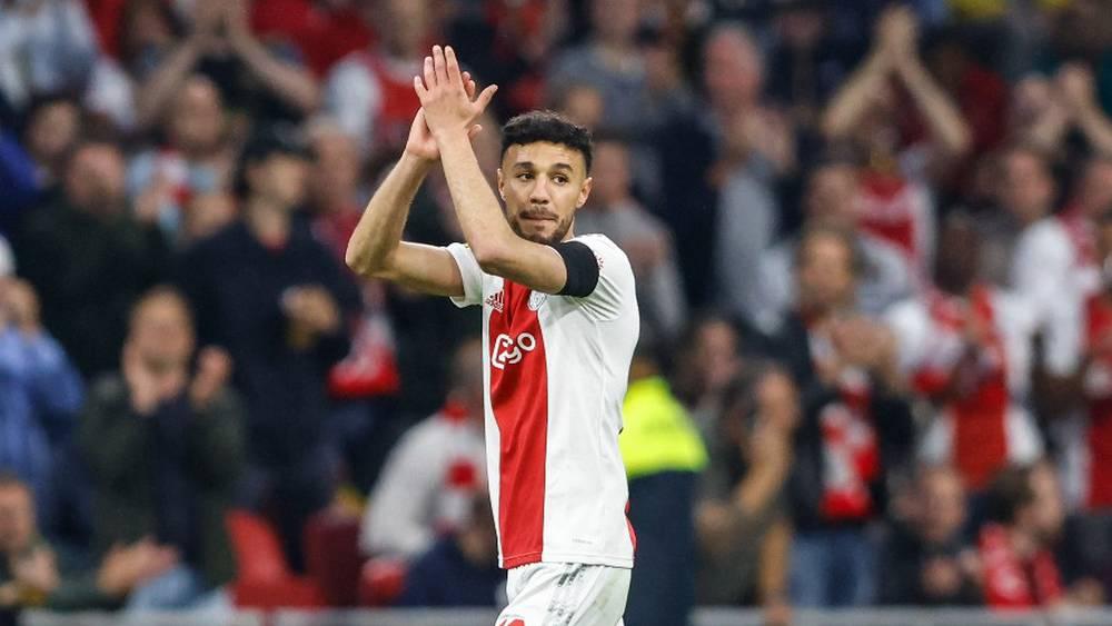 Officiel : Noussair Mazraoui rejoint le FC Bayern