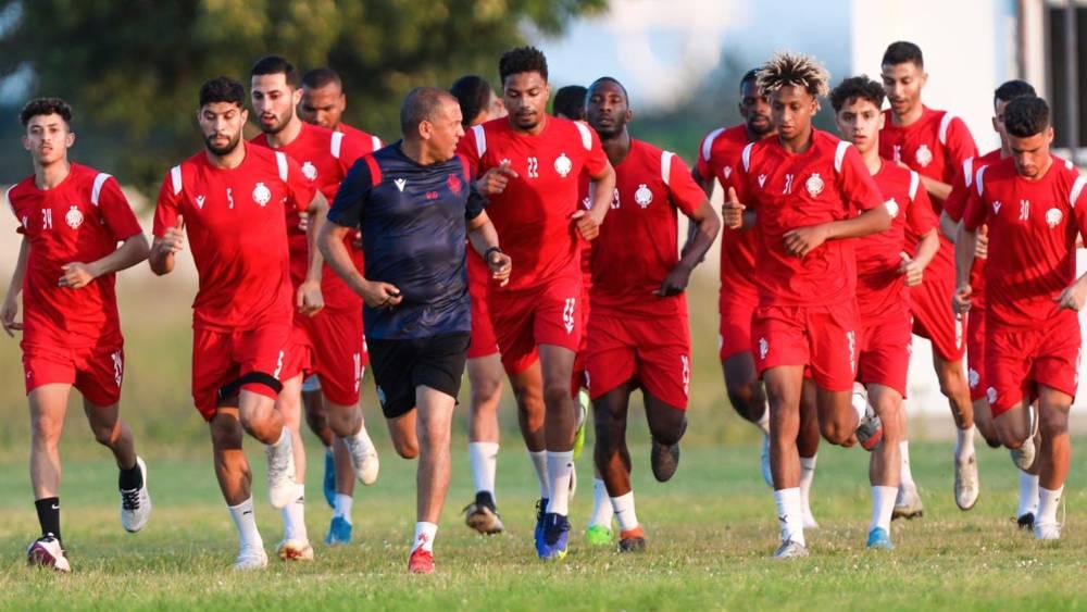 الوداد يستأنف تداريبه بمركز محمد السادس في المعمورة استعدادا لمواجهة الأهلي المصري