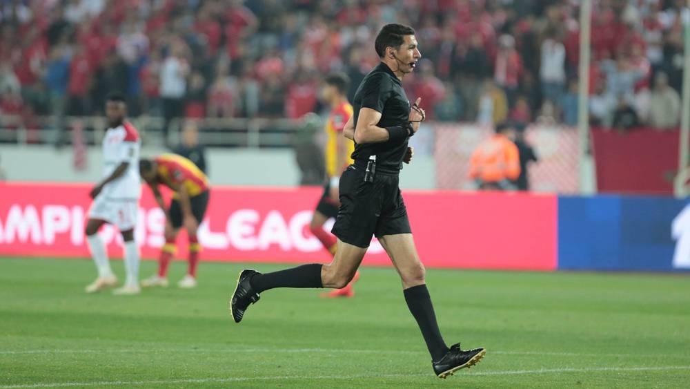 المصري جريشة لـ"البطولة": "اختيار غوميز لإدارة نهائي العصبة قرار صائب وأتوقّع مباراة محمومة بحضور جماهيري هائل"