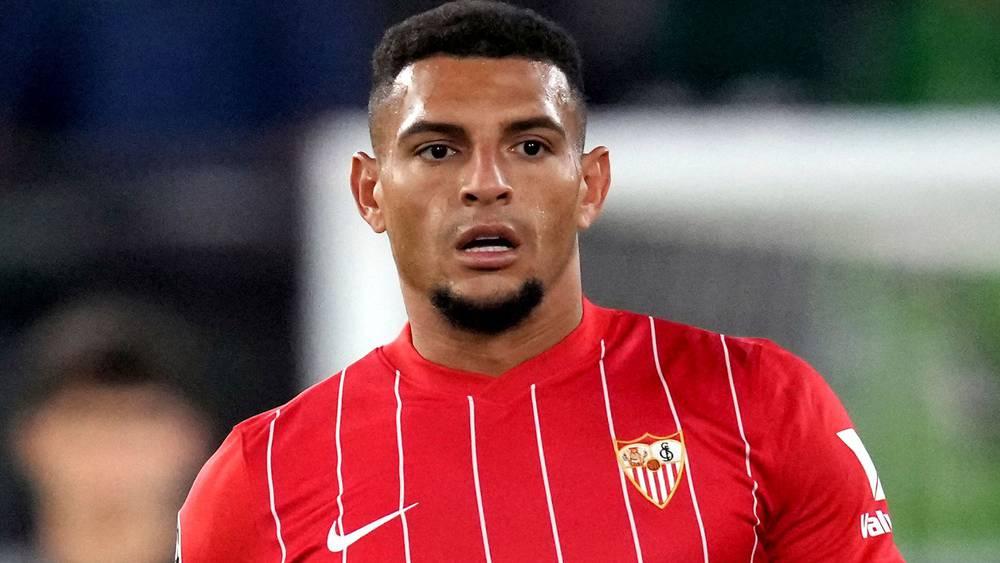 PL : Diego Carlos va signer à Aston Villa